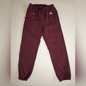 Nike ACG Trail Pants Men’s XS Burgundy Crush Maroon Cargo Hiking Gorpcore FN0428